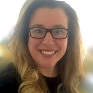 Headshot photo of Amy LiVolsi.